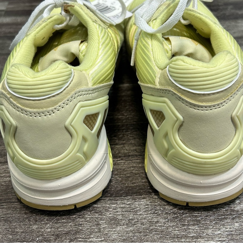 NWT Men’s Size 8 Adidas Originals ZX 8000 Sneakers in Yellow Tint H02119 - Picture 4 of 8